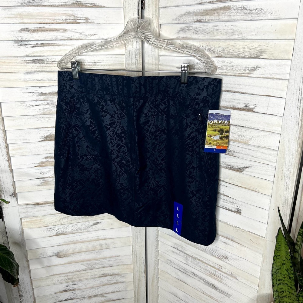 Orvis Women's L Travel Skort Shattered Glass Embossed Navy Built in Short NWT - Picture 2 of 12